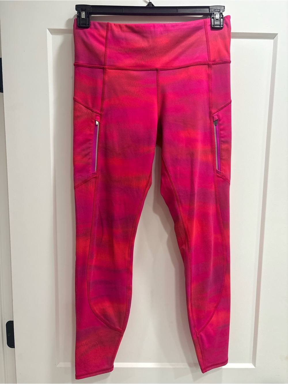 Athleta Pink & Red Ombre Cropped Performance Leggings